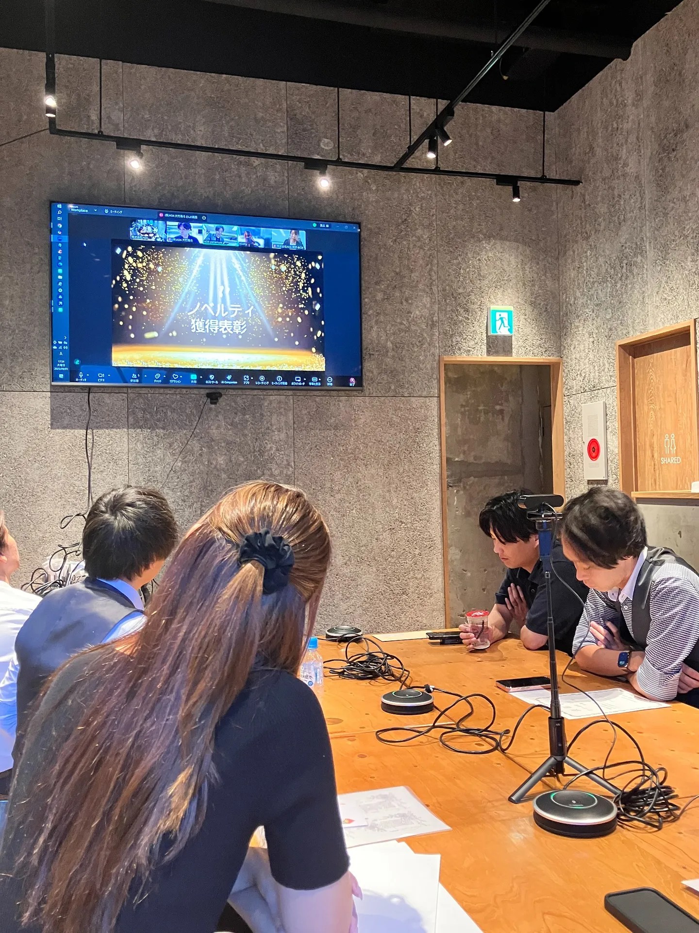 具体的には、FacebookやLinkedInでのターゲット...