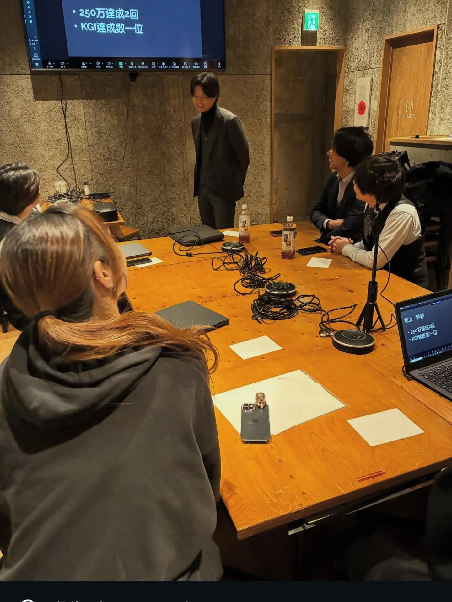 求人広告で効果的に悩みを解決するためには、まず適切な媒体選び...