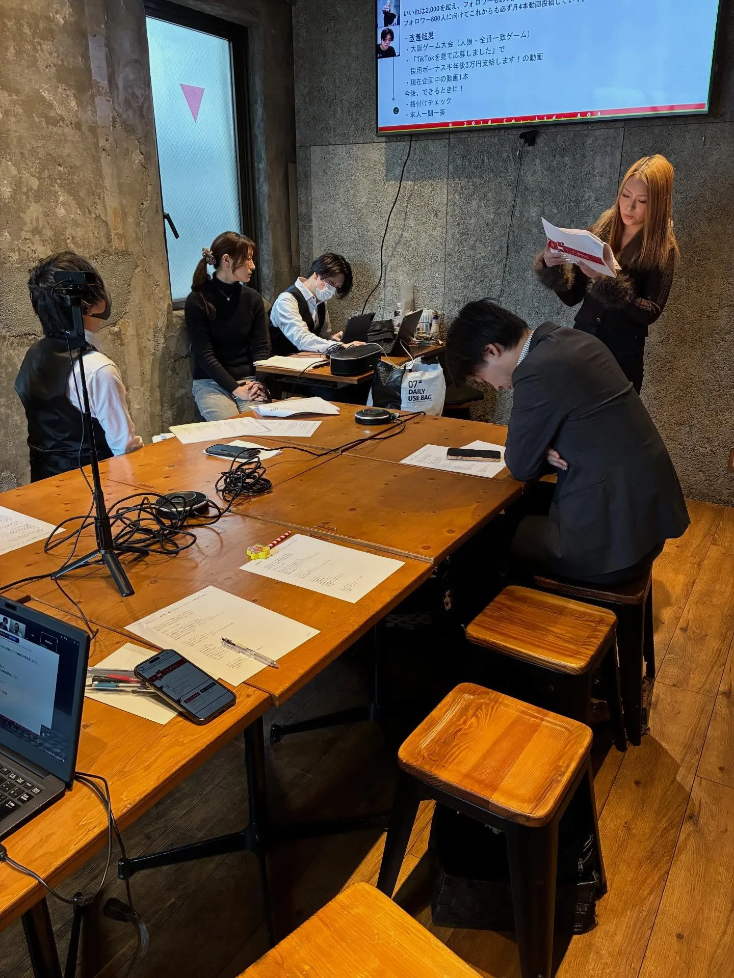 これらの成功事例は、求人広告制作に悩む企業にとって具体的な改...